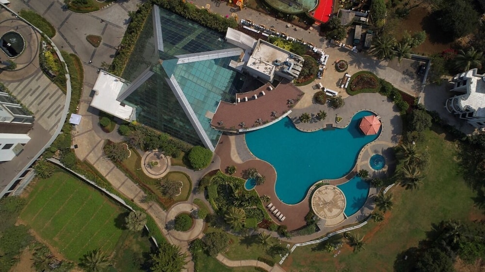 Muza hotels at eskay resorts (ex The E-Hotel) 74/74