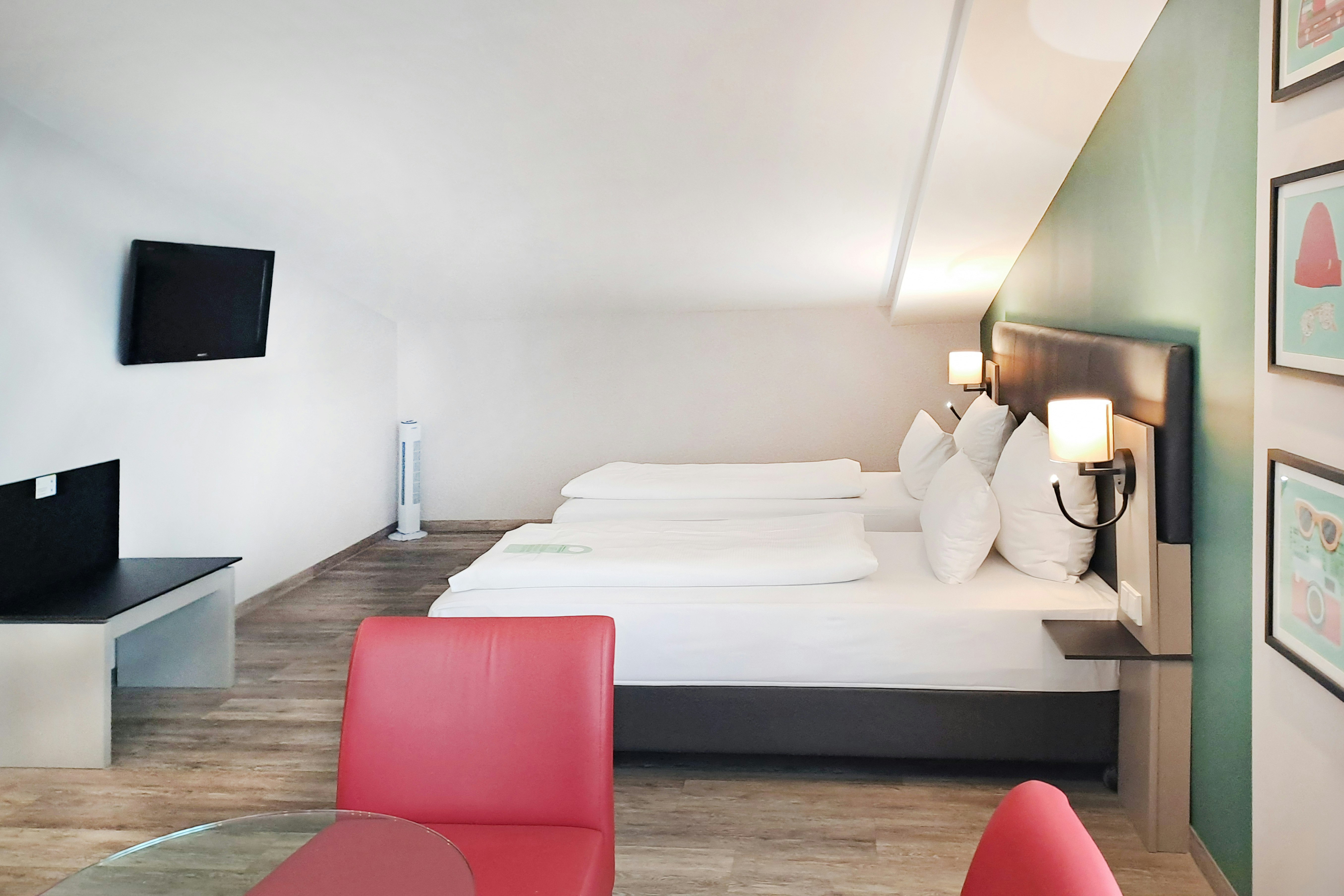 غرفة بريميوم بأربعة أسرّة، Select Hotel A1 Bremen 4/9