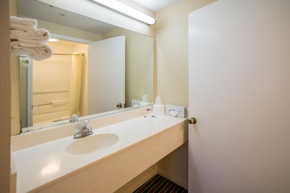 Beachview Inn 34/36