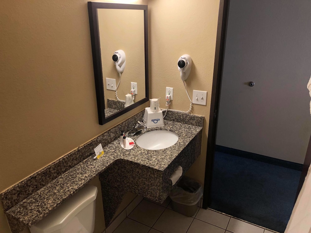 Days Inn by Wyndham Williams, AZ 13/58