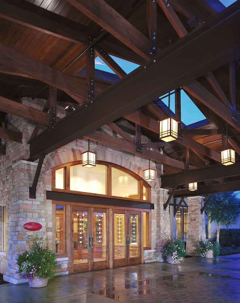 DoubleTree by Hilton Hotel Libertyville - Mundelein in MUNDELEIN - IL
