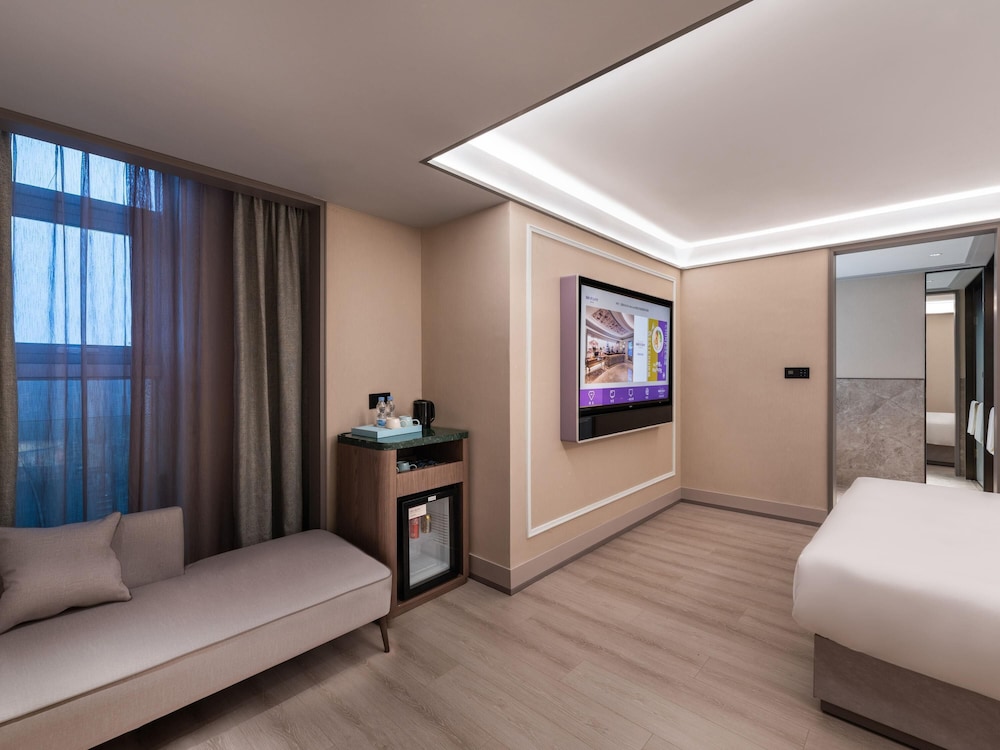 Mercure Hangzhou Qingchun 12/20