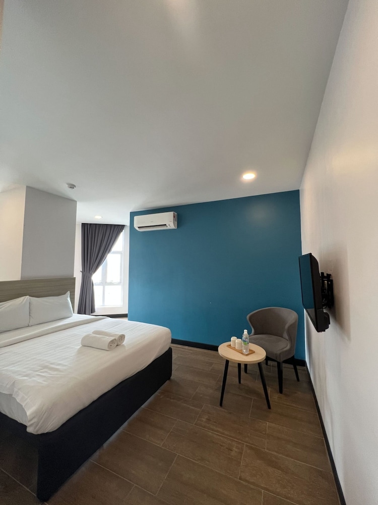 ZONE Hotels, Telok Panglima Garang 14/22