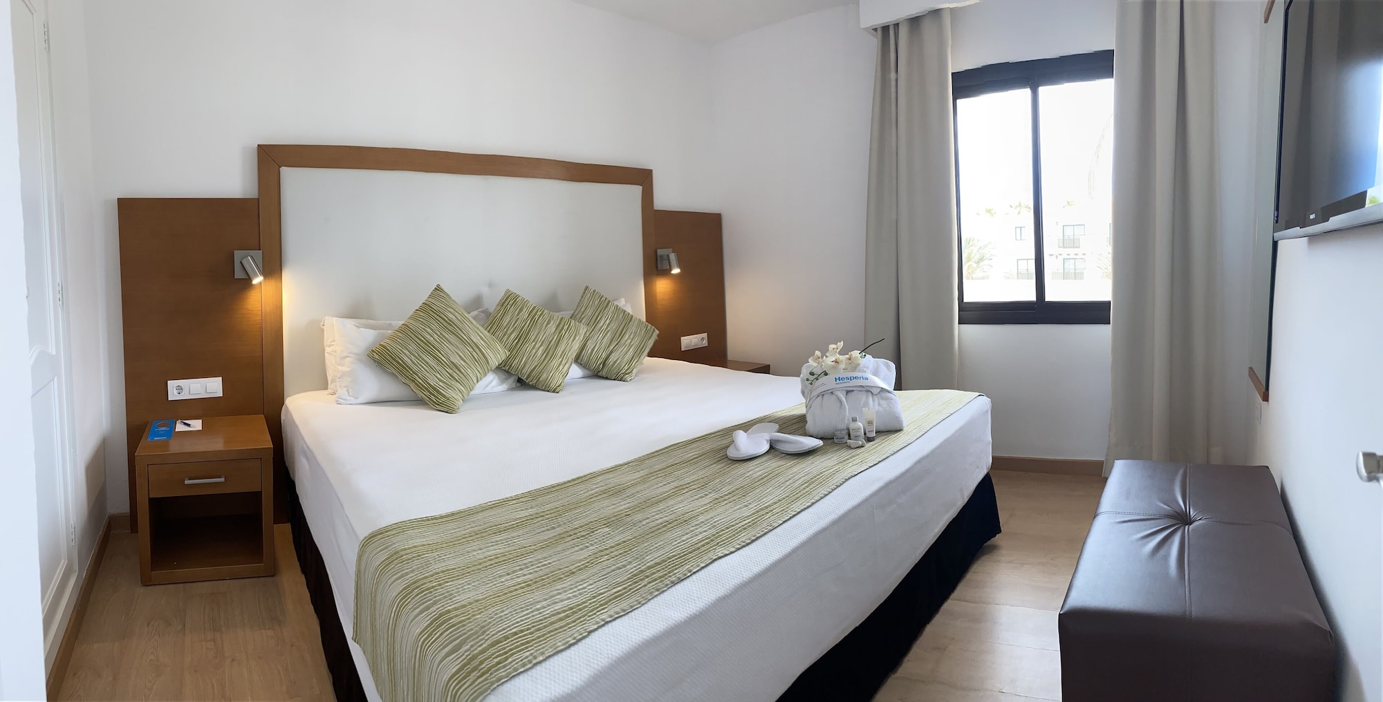 2 BEDROOMS, APARTMENT, SEA VIEW