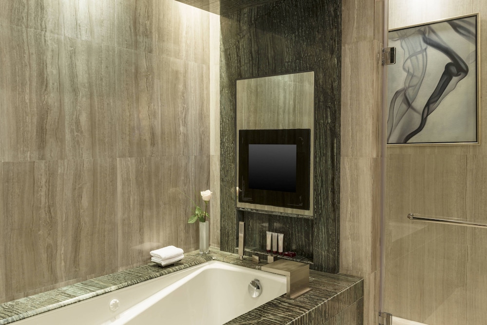 Le Meridien Bahrain City Centre 48/48