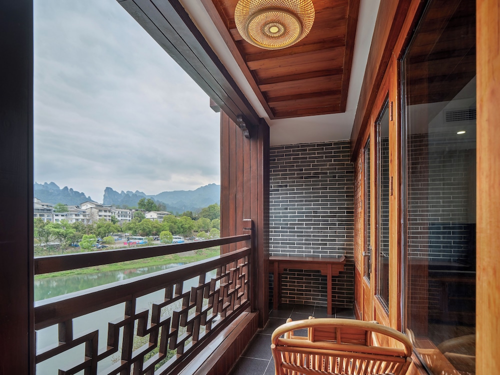 Lee's Boutique Resort 7/50