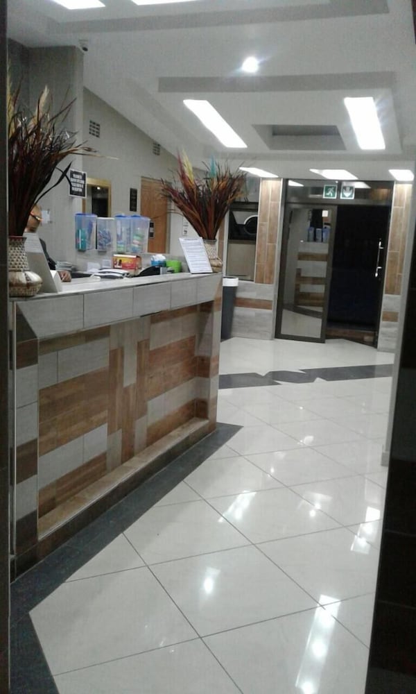Central Lodge Hotels (ex. Country City Lodge) 5/25