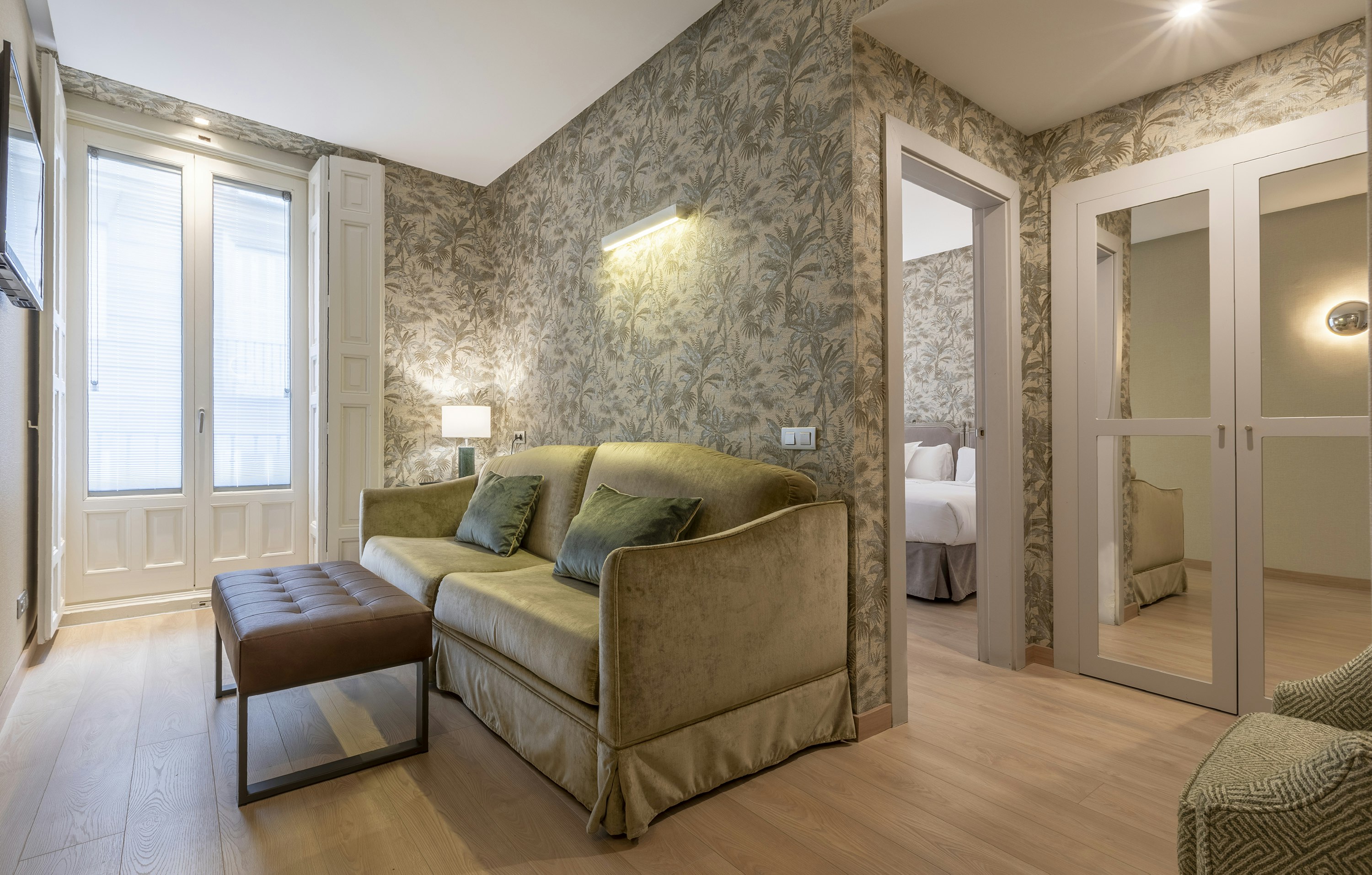 Meninas Hotel 55/73