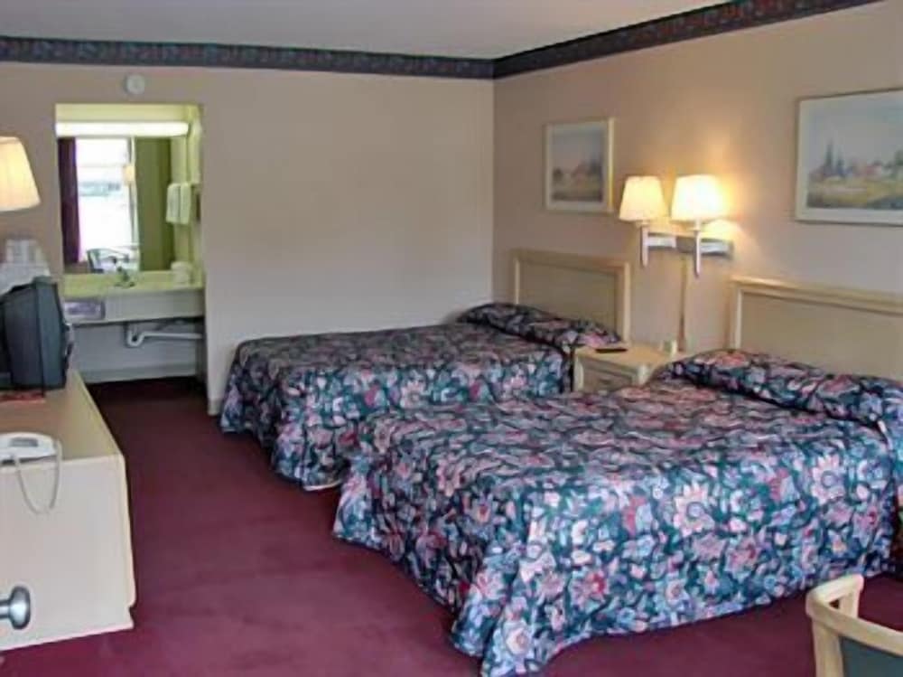 STANDARD, 2 DOUBLE BEDS