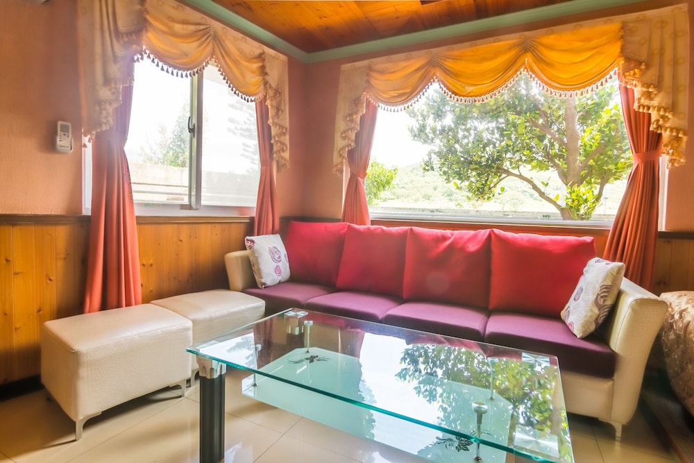 Maya House B&amp;B 30/50