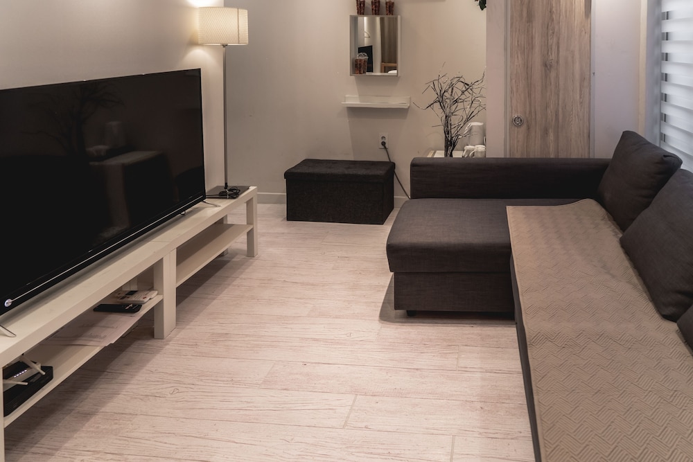 Myeongdong Artmonstay Guesthouse 50/74