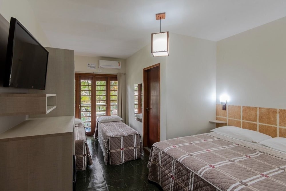 Hotel Cores do Mar 17/65