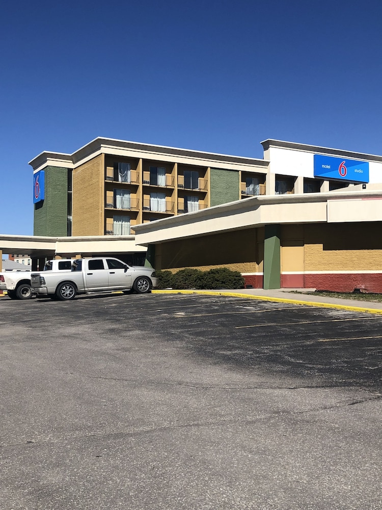 Motel6 Lincoln, NE - Airport in LINCOLN - NE