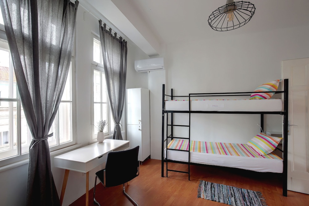 MALE DORM, DESIGN, 4 BEDS