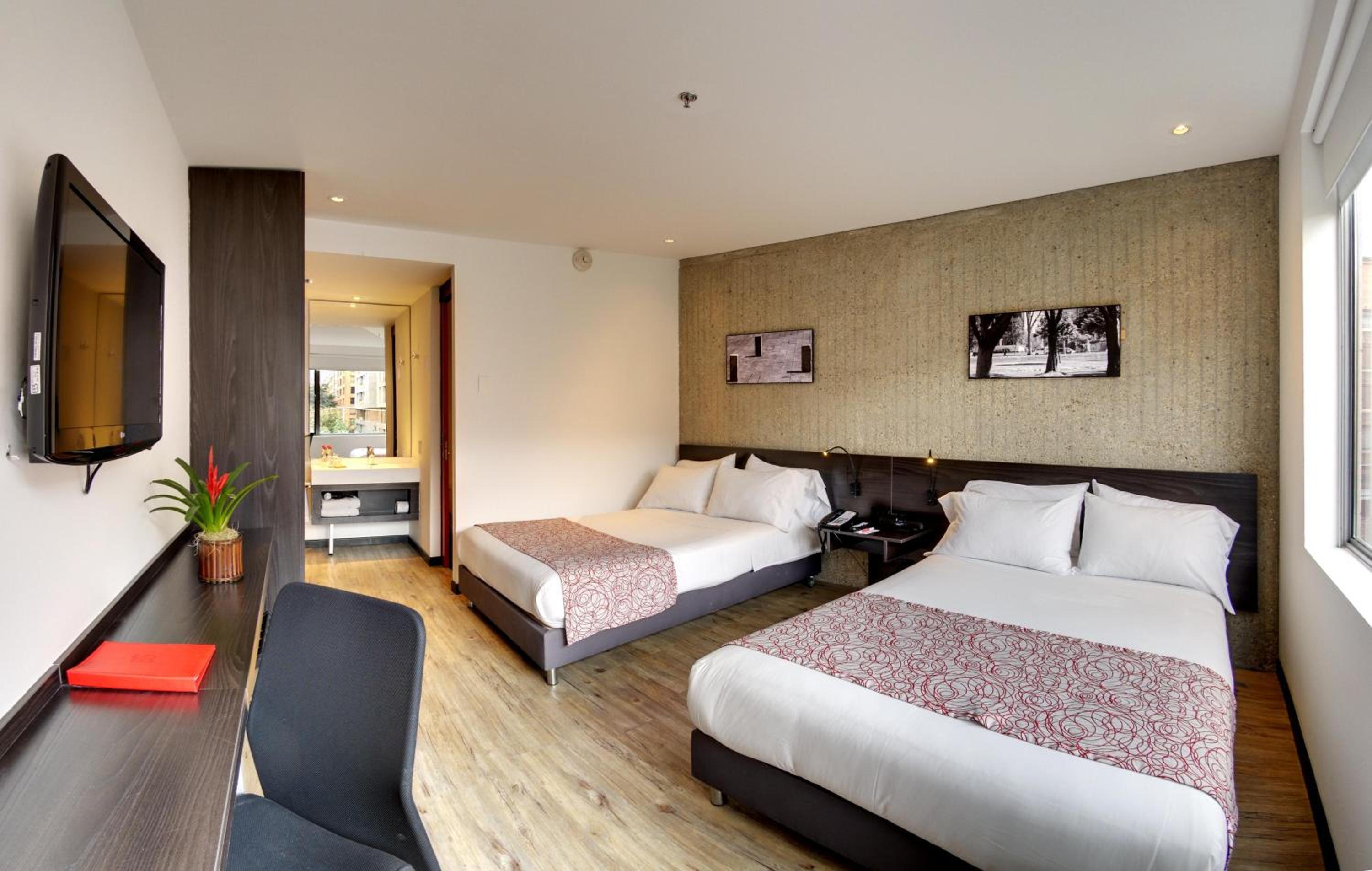 Suite, 2 Double Beds