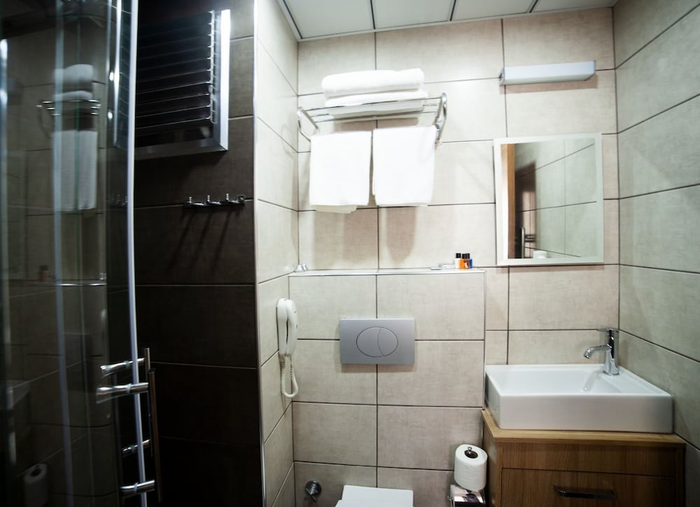 Set Ozer Hotel 56/60
