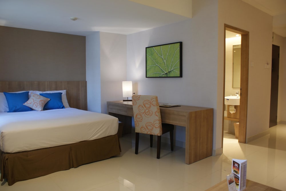 Grand Tropic Suites Jakarta 18/64