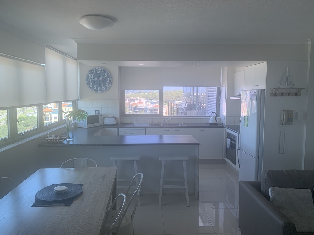 Beachfront Towers 68/80