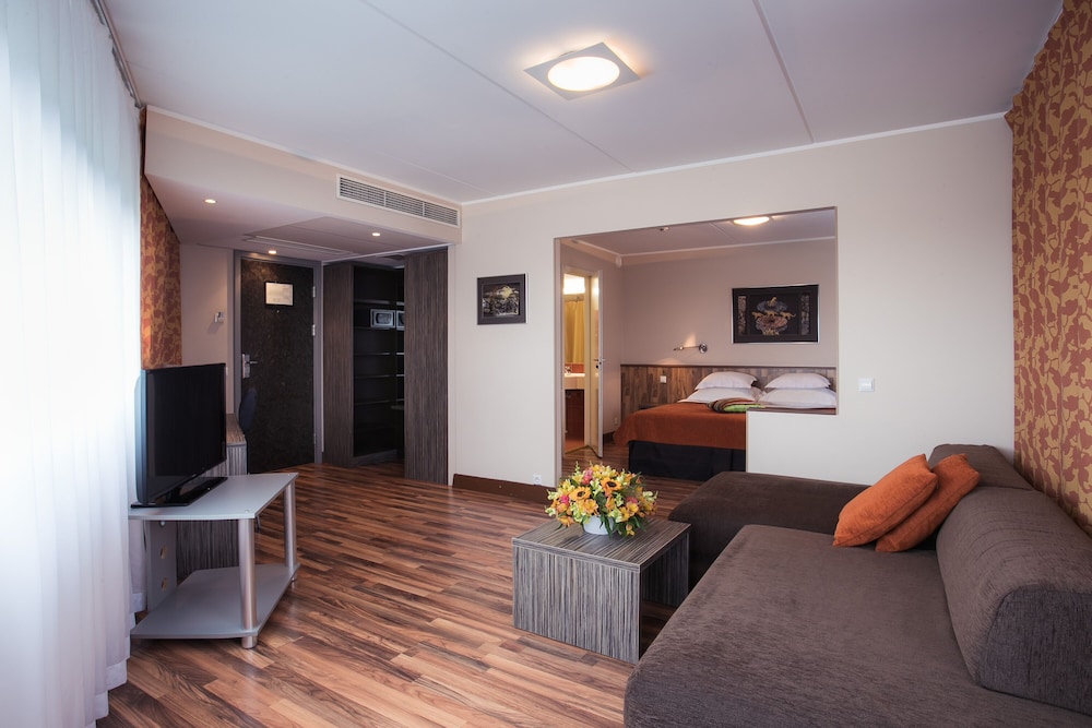 Hestia Hotel Strand 56/89