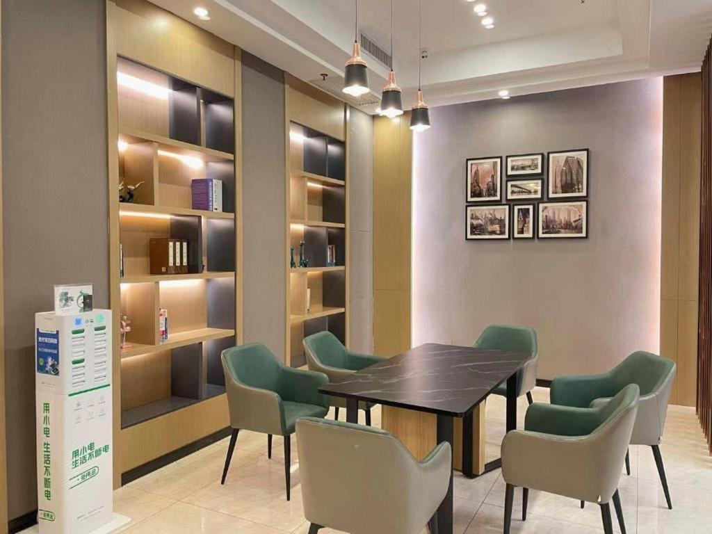 City Comfort Inn (Liuzhou Wanda Plaza) 39/54