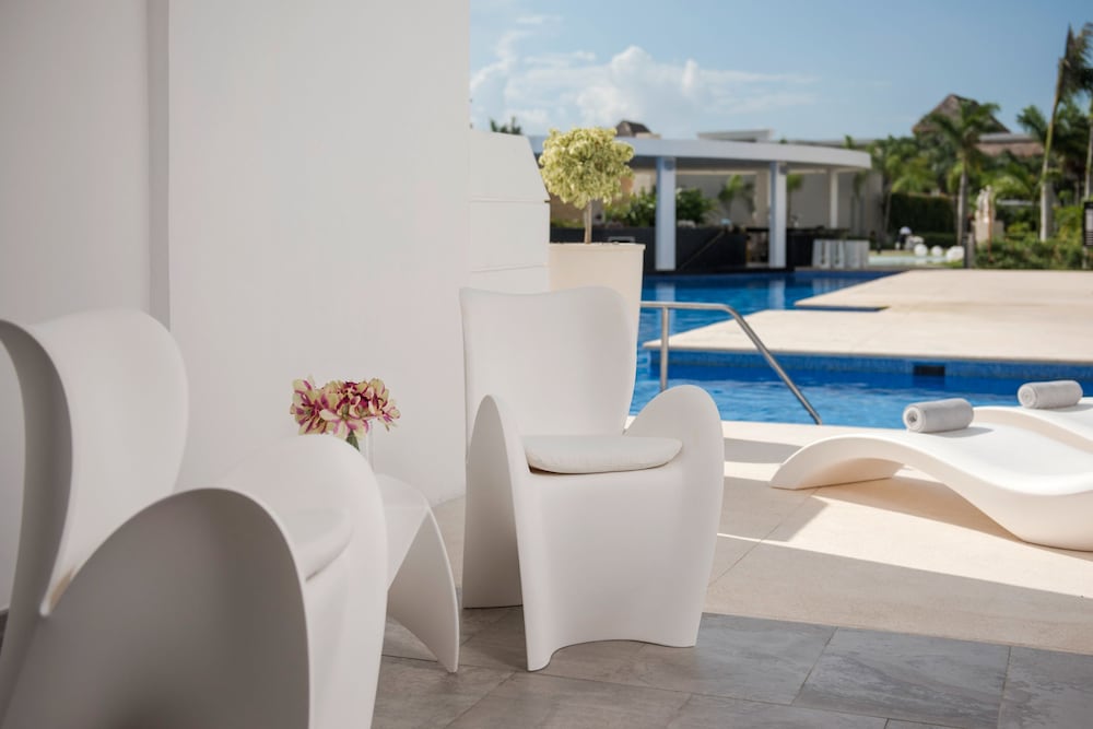 Platinum Yucatan Princess All Inclusive Suites & Spa Resort Adults Only 33/70