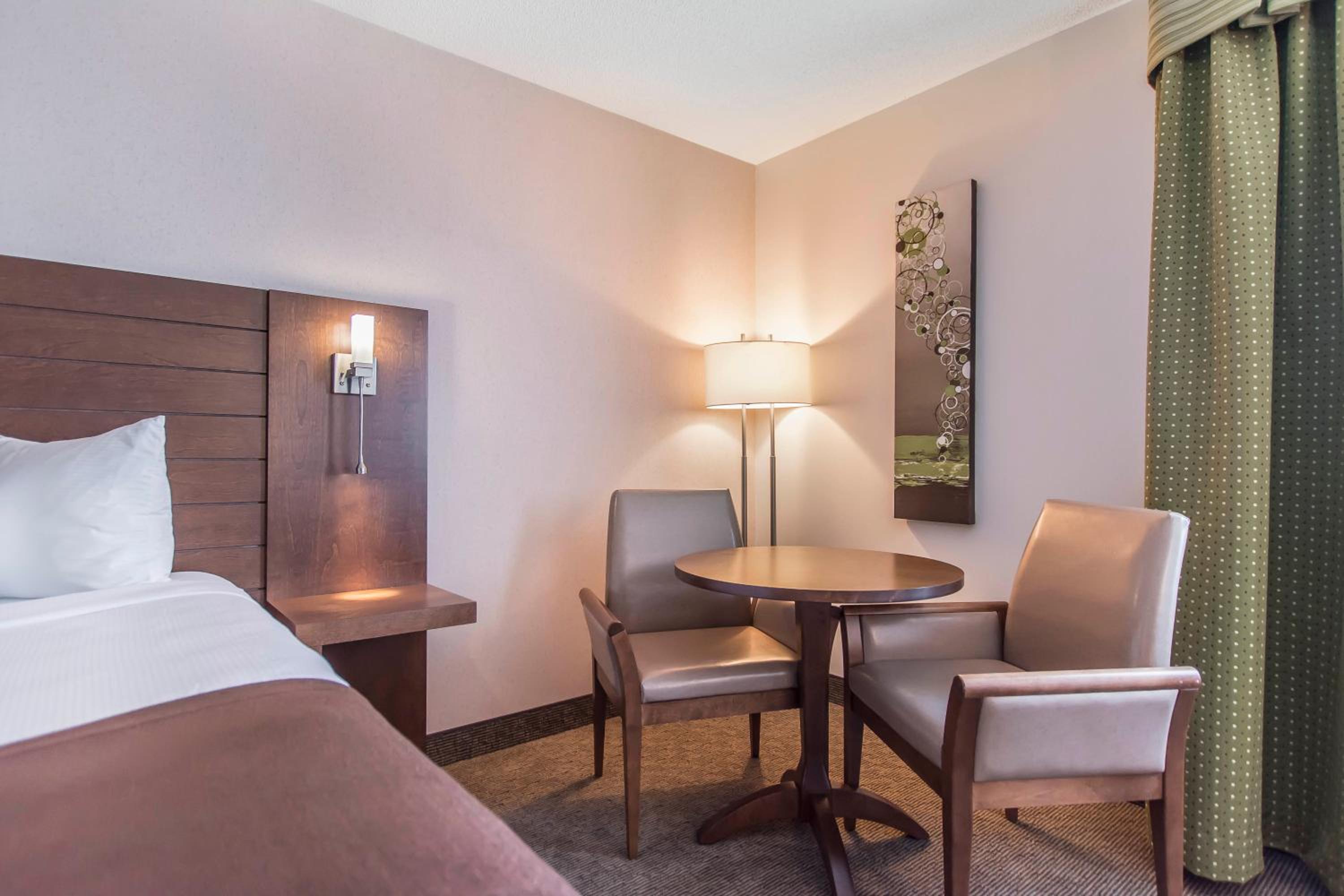 غرفة بسرير كينج، Quality Inn Rouyn-Noranda 9/10