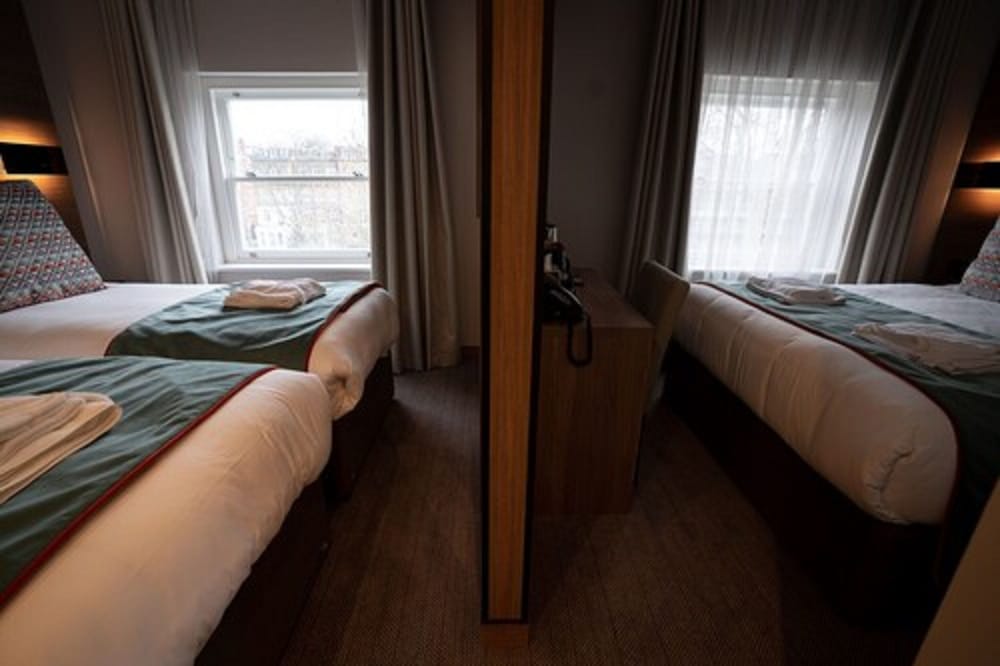 Oxford Hotel Earls Court 14/62
