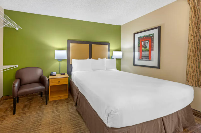 Suite, Queen Bed, Accessible, MainStay Suites Las Vegas Convention Center 2/3