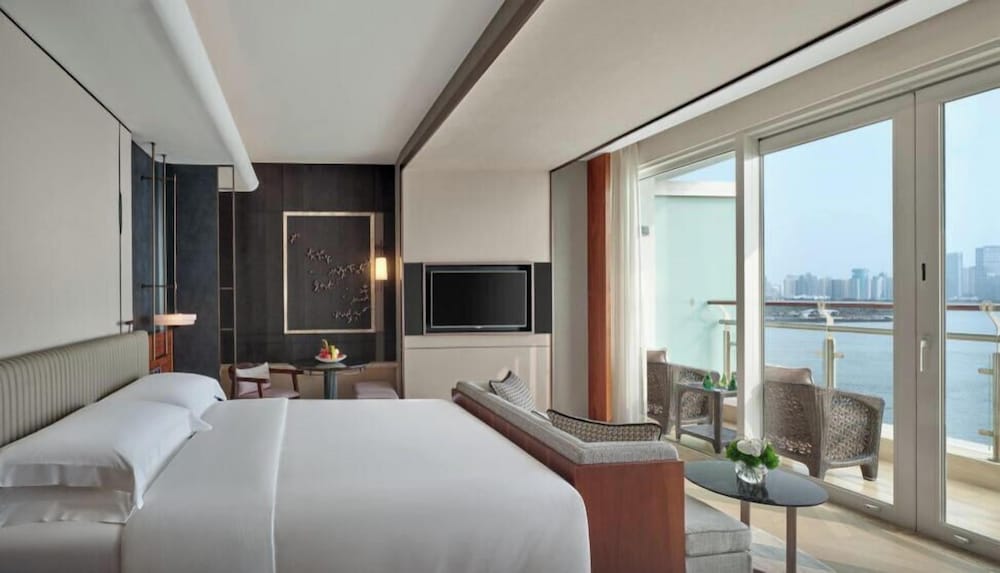 Hualuxe Hotels Resorts Haikou Seaview 16/49