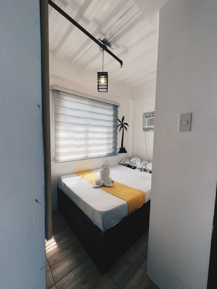Wald s Place Boracay 24/24