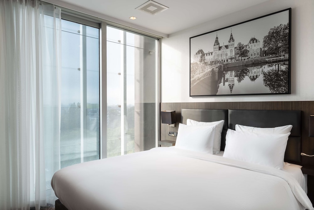 Radisson Hotel and Suites Amsterdam South 16/50