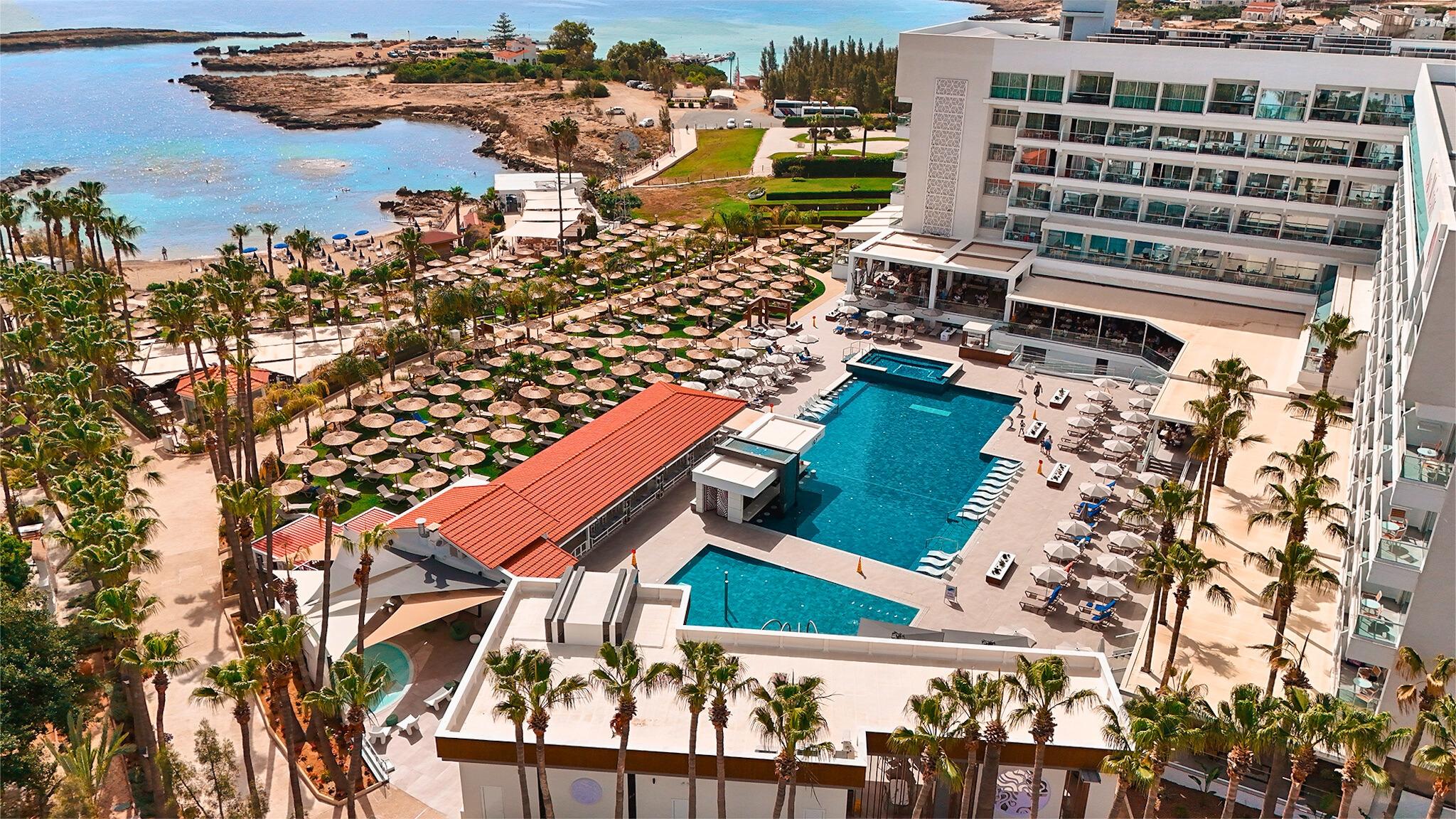 Cavo Maris Beach Hotel in PARALIMNI