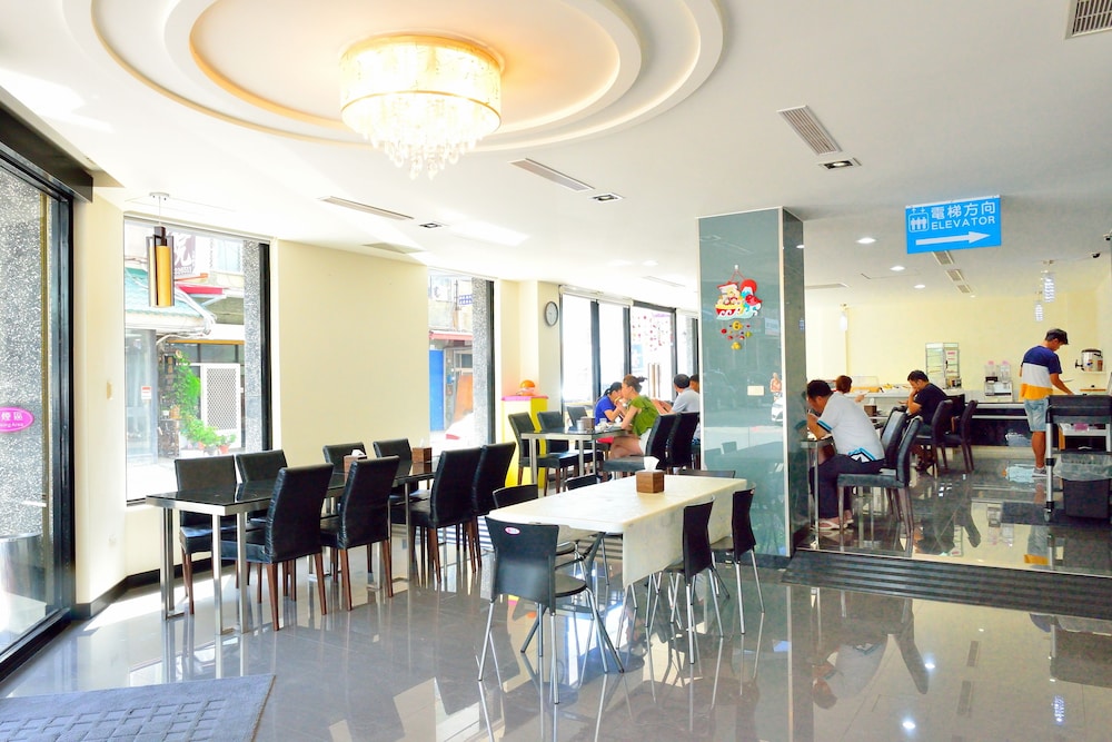Kai Shen Sinsu Hotel 49/55