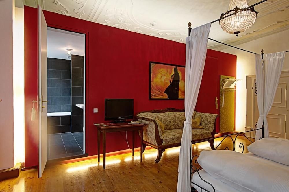 Hotel Orphée - Großes Haus 20/50