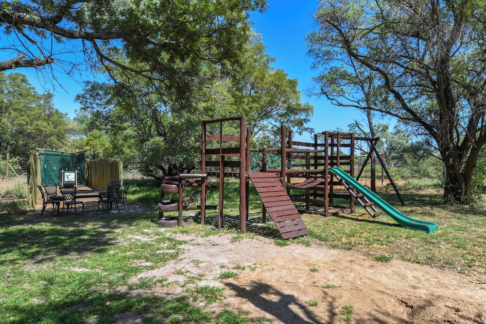 Mziki Safari Lodge 49/76