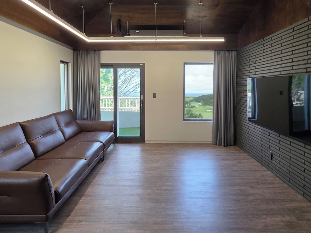 Mauna Ocean Resort 29/48