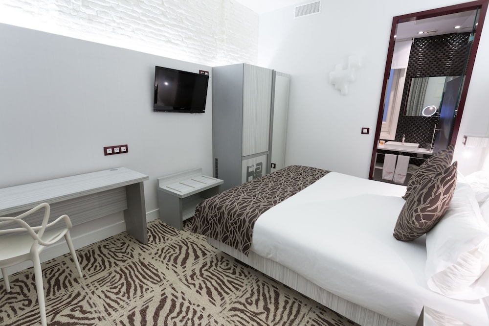 PETIT PALACE LEALTAD PLAZA 22/55