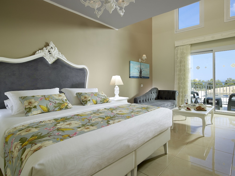 Duplex, Maisonette, Deluxe, Queen and Twin Beds, Sea View, Hot Tub