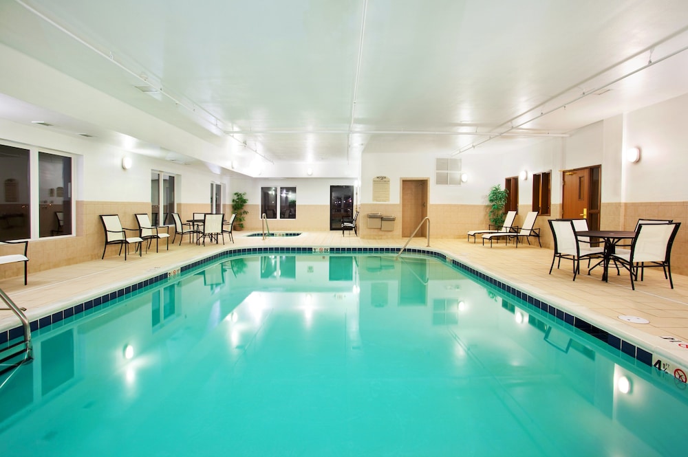 Holiday Inn Express Hotel And Suites Mattoon 3/48