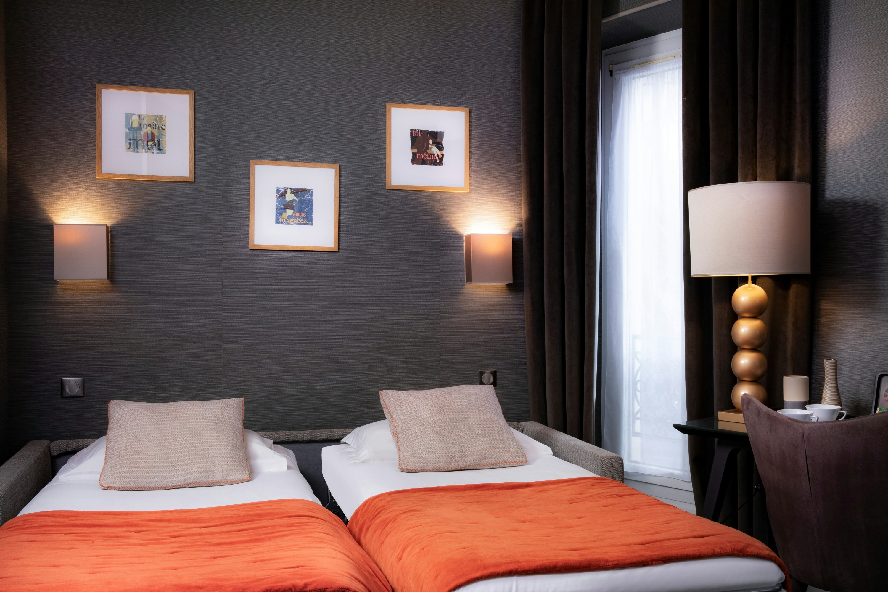 Hotel Plaza Etoile 10/24