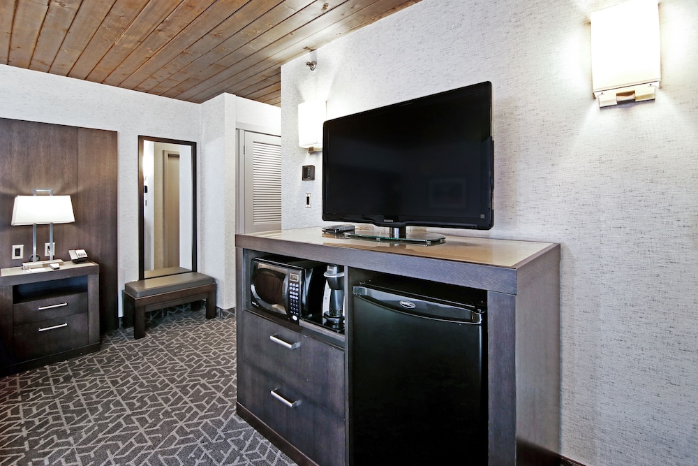 Best Western Plus Banff International Lodge 6/42