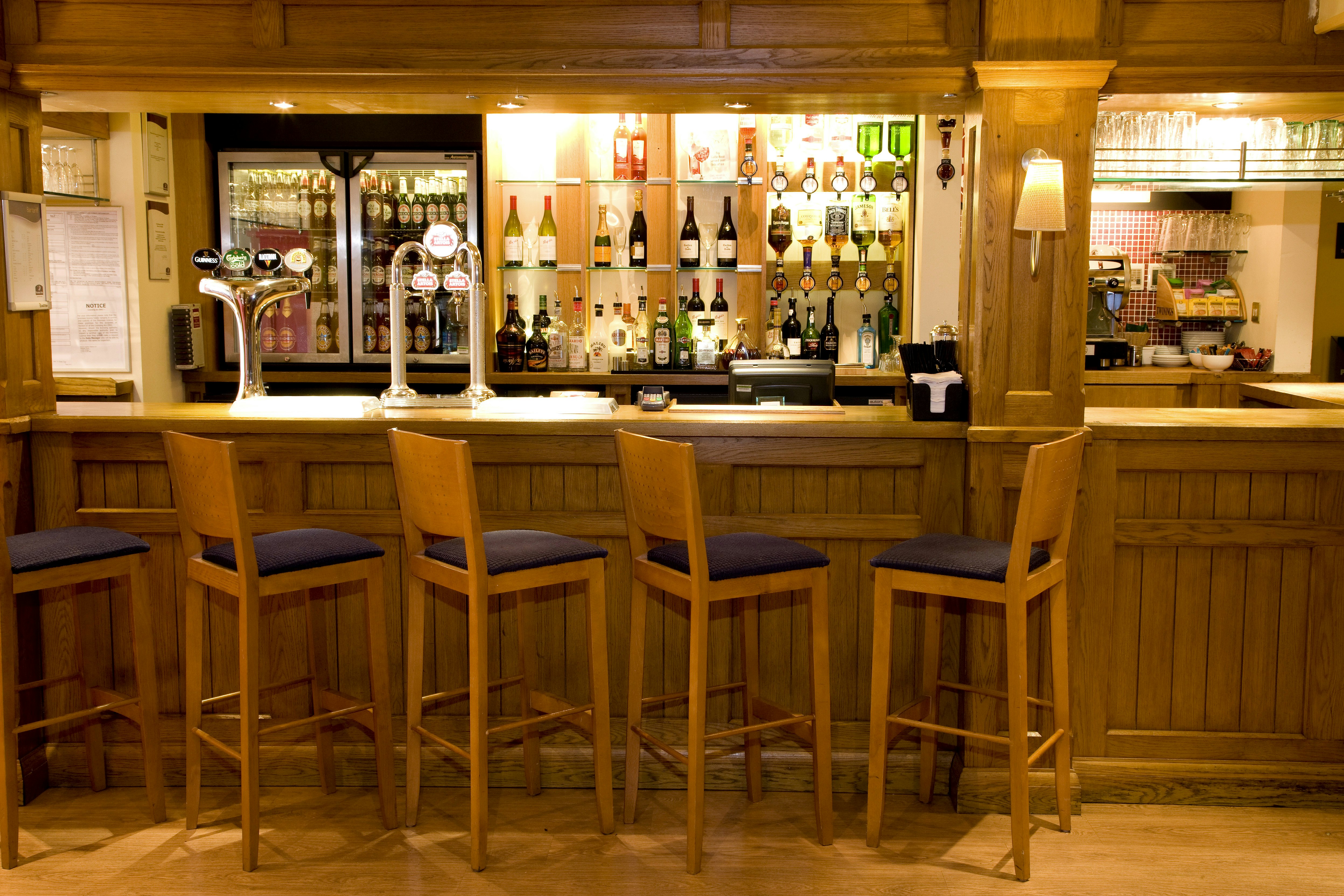 Premier Inn London Putney Bridge 25/30
