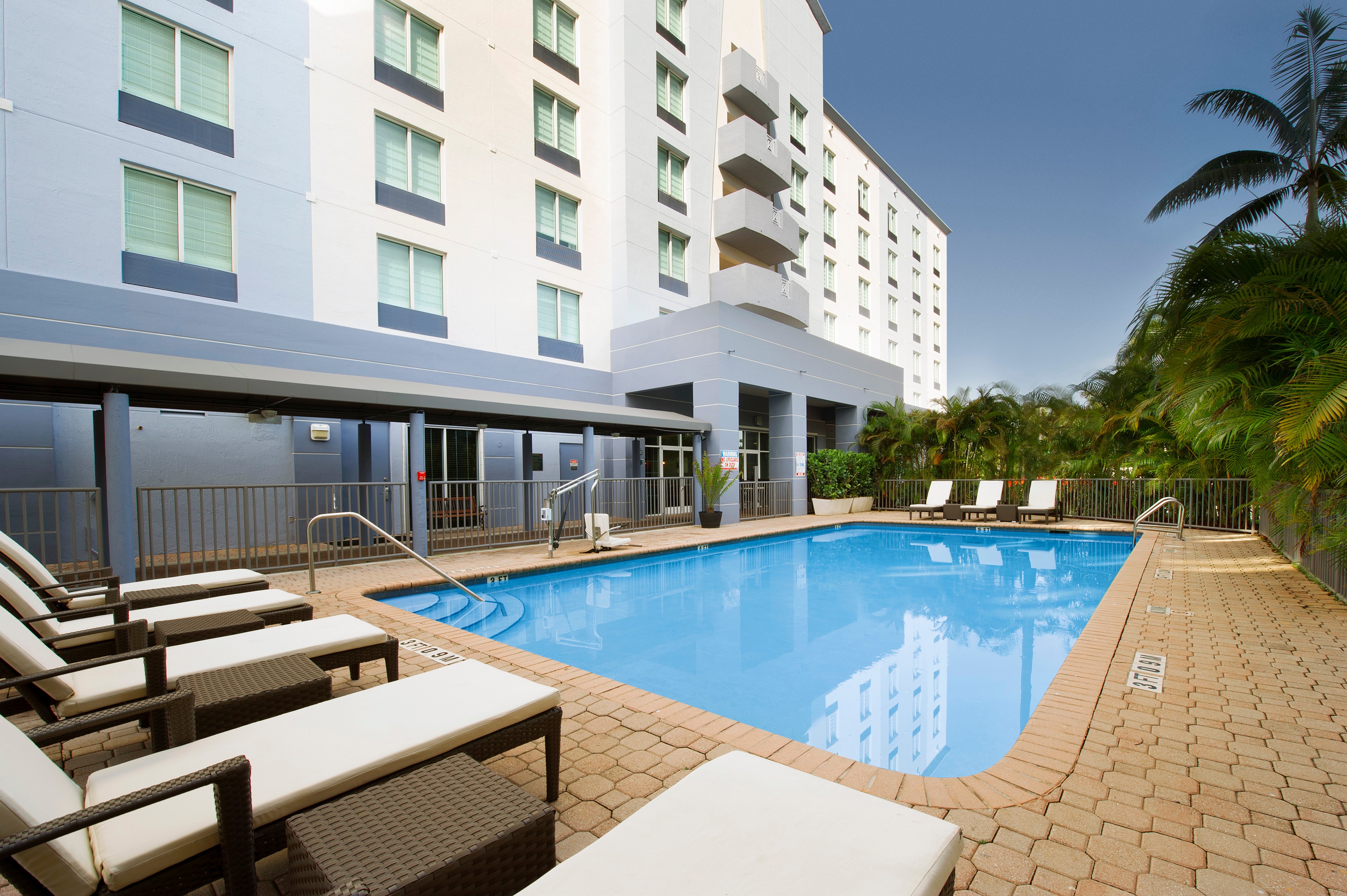 Holiday Inn Miami-Doral Area in MIAMI - FL