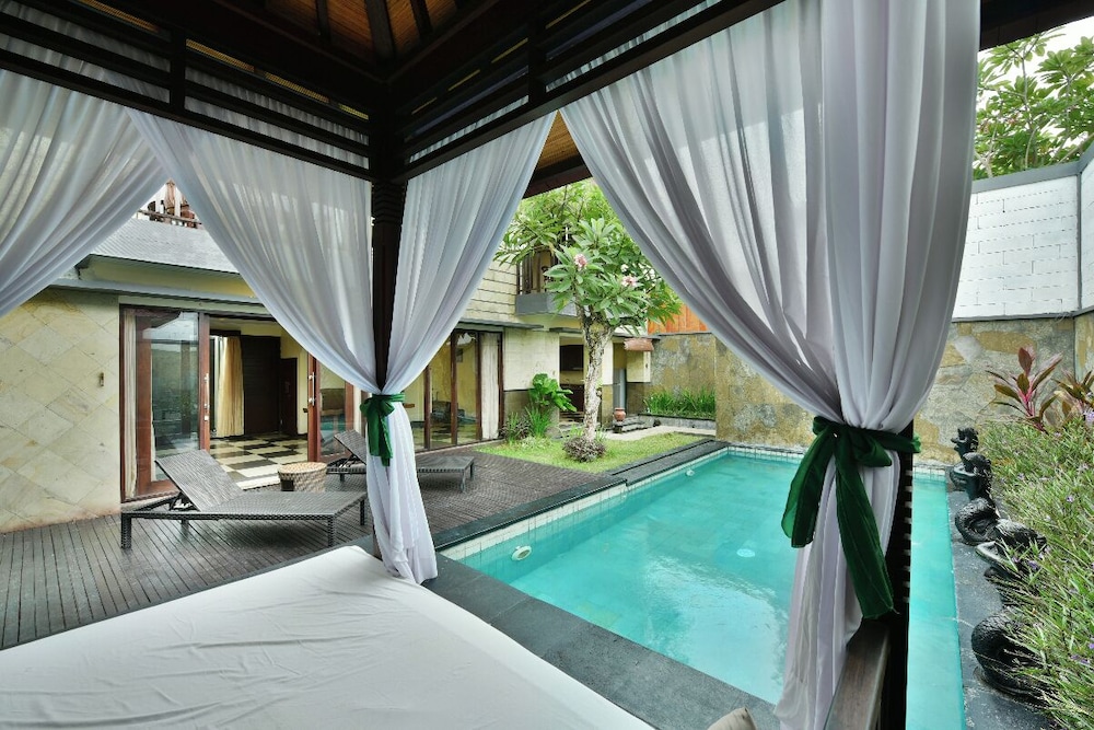 The Khayangan Dreams Seminyak 16/50