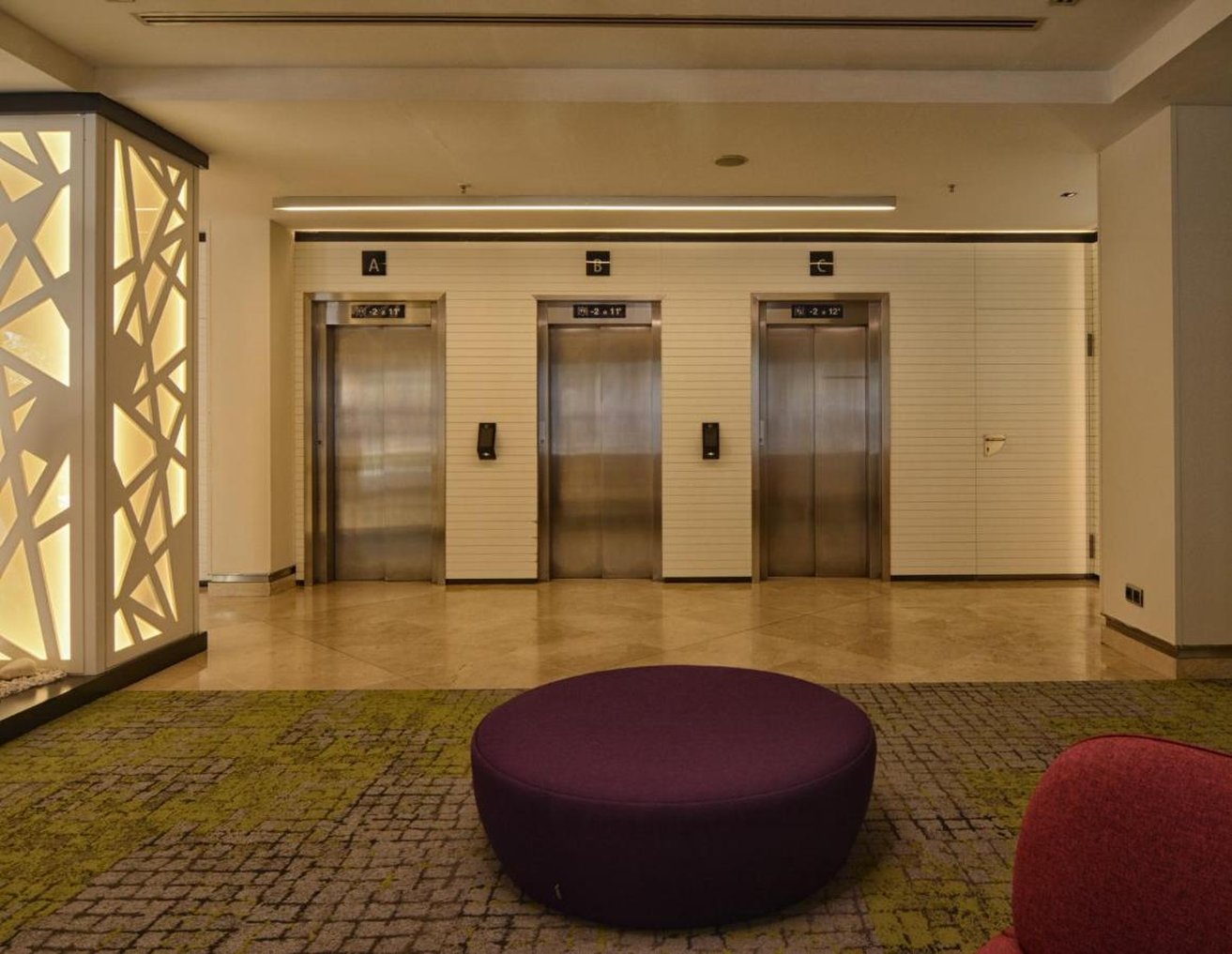 Hotel Vertice Sevilla 38/67