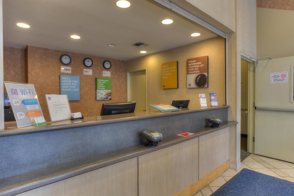 Motel6 Portland, OR - Tigard West 7/49