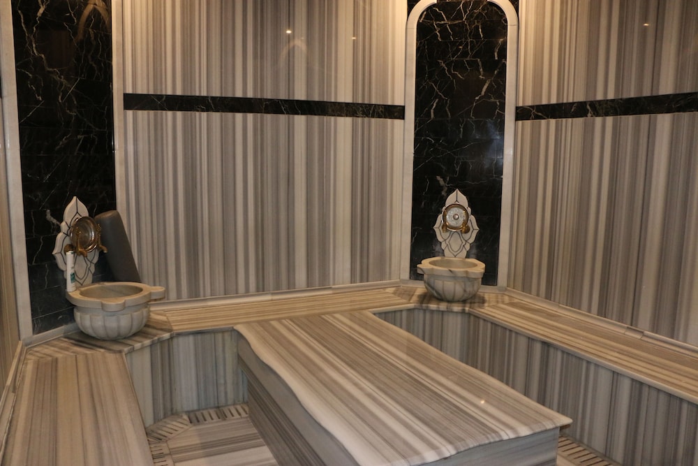 B&C Hotel Spa 13/37