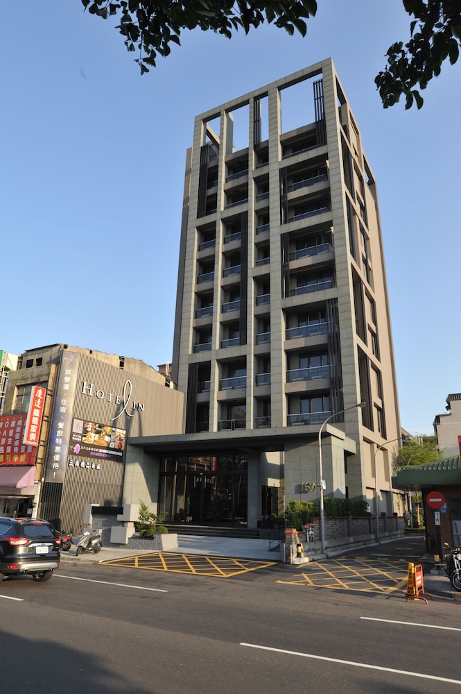 Hotel In 5/52