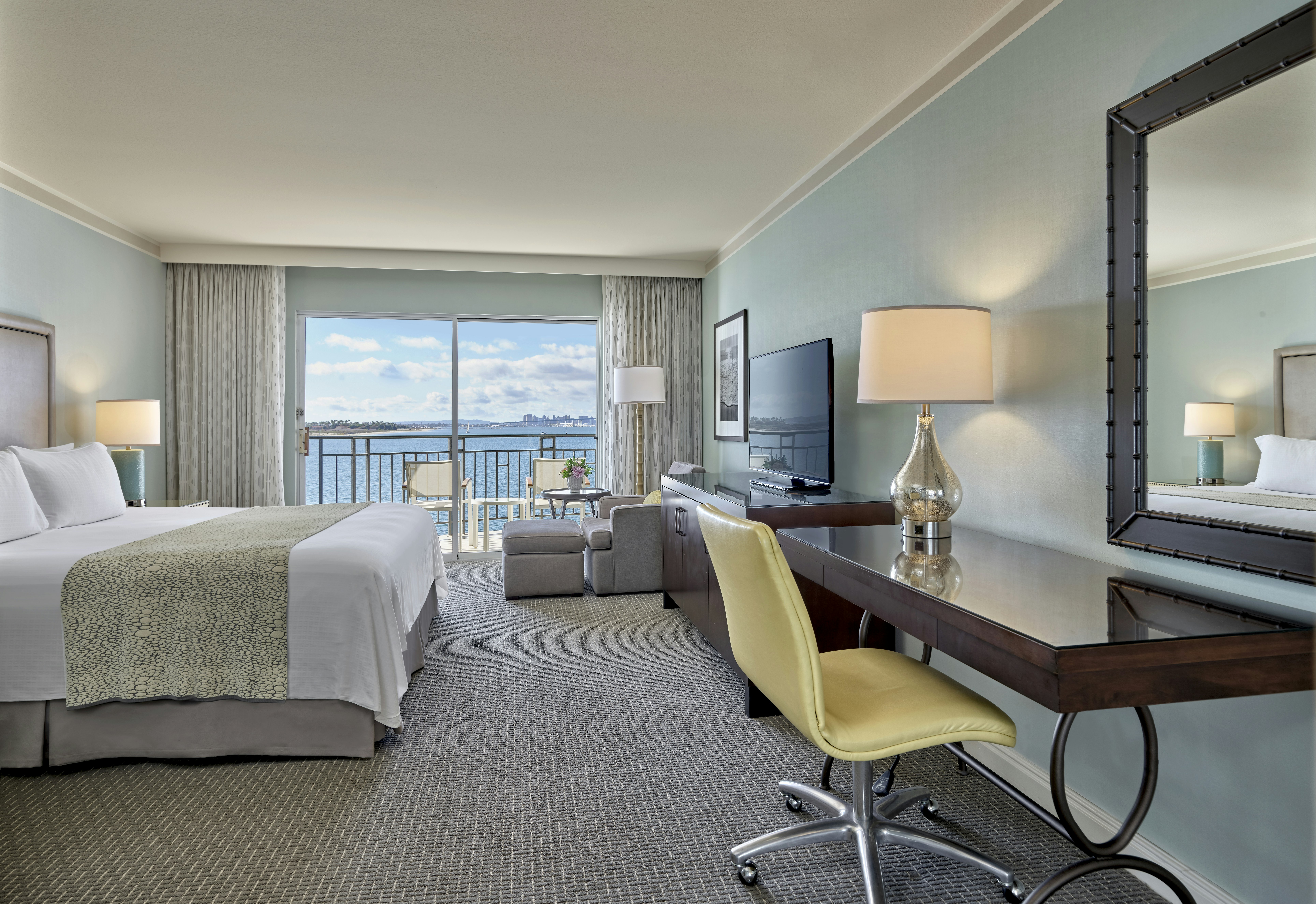 Room, King Bed, Coast View