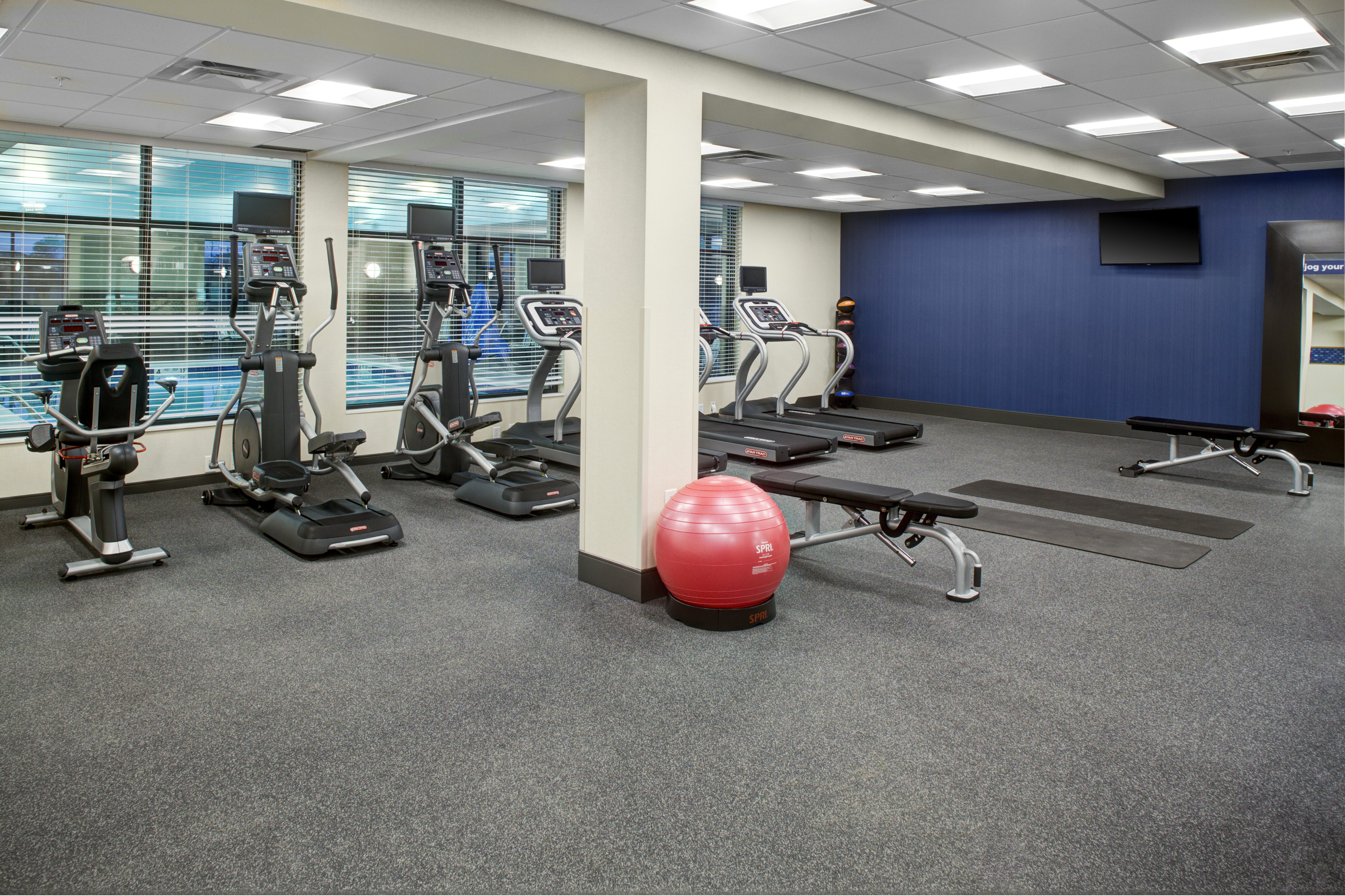 Hampton Inn Suites Syracuse North Airport Area 31/64